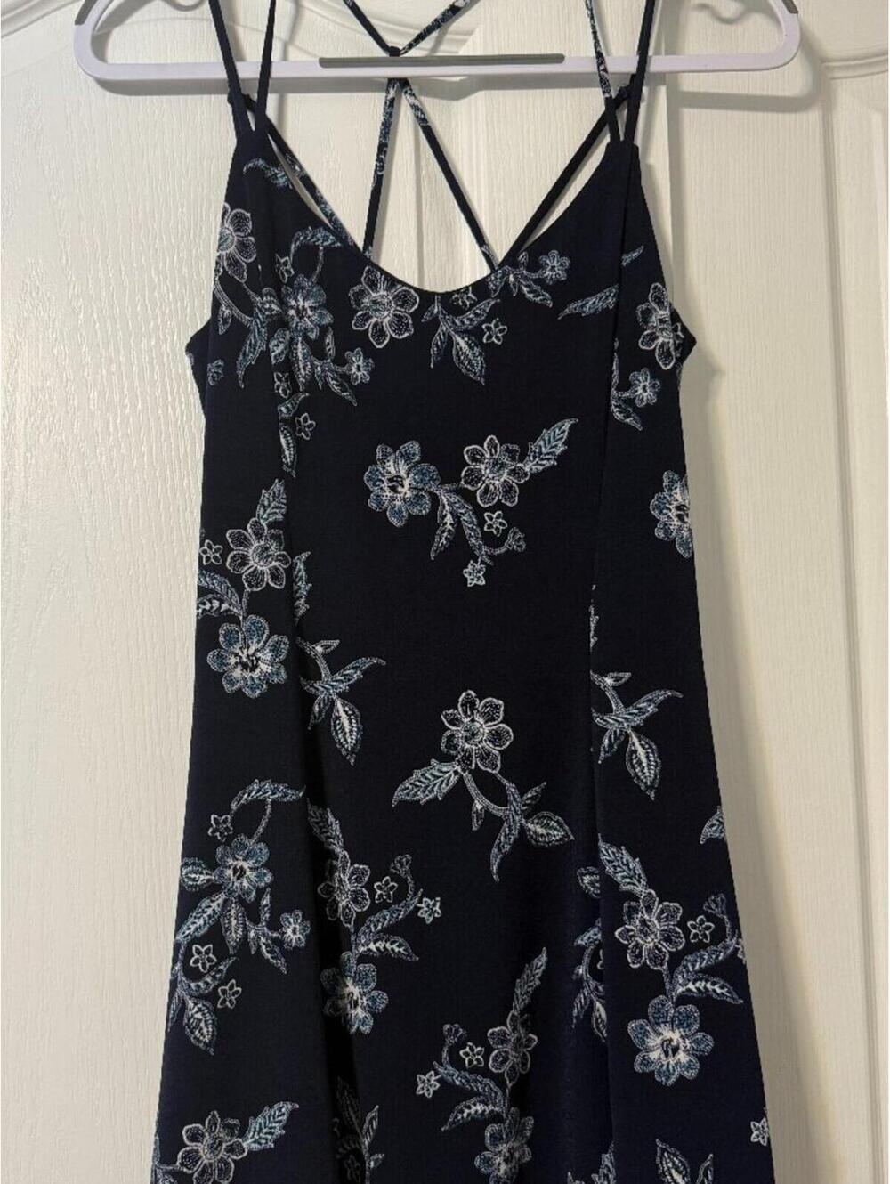 Aeropostale Women's Navy Floral Strappy Open Back Sundress - Size Medium